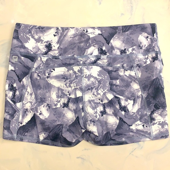 Fabletics medium shorts - Picture 2 of 2